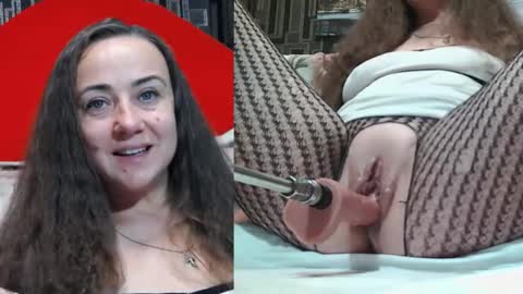 Snapshot of pearl_helen chatting on 10.03.25 pearl_helen online show from 10.03.25