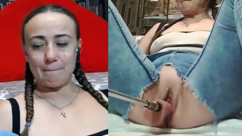 Snapshot of pearl_helen chatting on 10.27.25 pearl_helen online show from 10.27.25