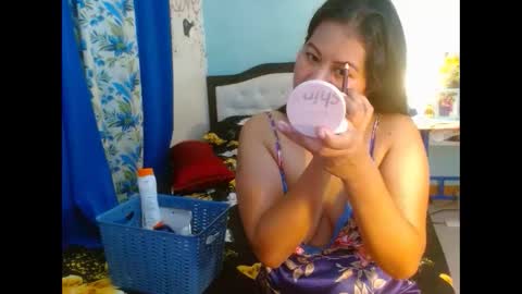 pearlaofasia21 online show from 11.20.25