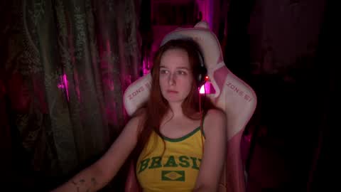 Snapshot of pearlprincess_ chatting on 05.06.26 Adelina online show from 05.06.26