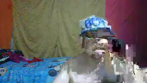 Snapshot of pecadodulce chatting on 12.01.25 pecadodulce online show from 12.01.25