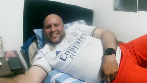 Snapshot of pedrofalfan chatting on 10.08.25 Pedro online show from 10.08.25