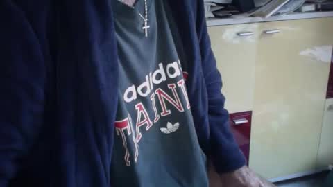 Snapshot of pegaso1000 chatting on 10.08.25 pegaso1000 online show from 10.08.25