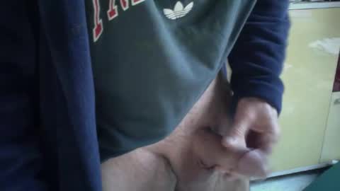 Snapshot of pegaso1000 chatting on 10.21.25 pegaso1000 online show from 10.21.25