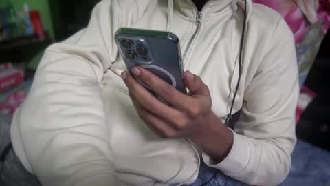 pencilchor online show from 01.02.25