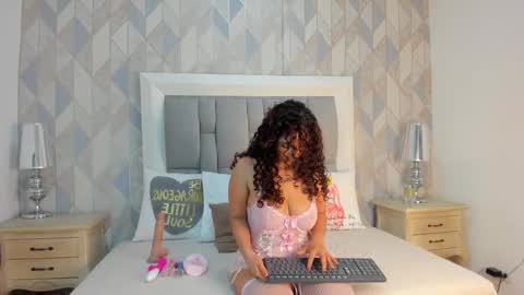  Penelope  online show from 09.25.25