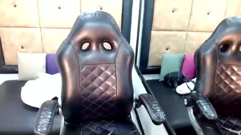 Snapshot of penelopee_rouse chatting on 11.13.25 Penelopee Rouse online show from 11.13.25