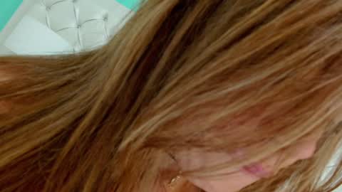 Penelope Laurent online show from 12.23.24