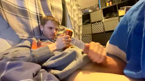 Penguin online show from 11.23.25