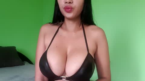 The Queen of deepthroat in this room all your dreams come true xx online show from 12.31.24