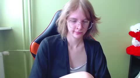 Snapshot of penny_lust chatting on 04.29.26 Penny online show from 04.29.26