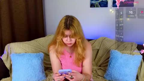 Snapshot of penny_staar chatting on 12.18.24 Penny staar online show from 12.18.24