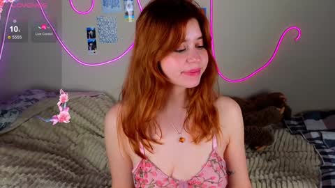 Snapshot of penny_staar chatting on 02.09.25 Penny staar online show from 02.09.25