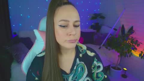 Snapshot of pepper_cat chatting on 09.28.25 Dia online show from 09.28.25