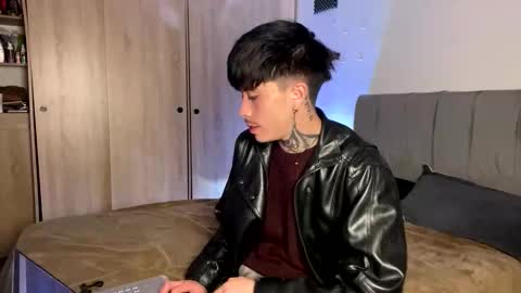 Snapshot of perceo09 chatting on 04.30.26 first anal video in bio we are lucy and perceo follow us online show from 04.30.26