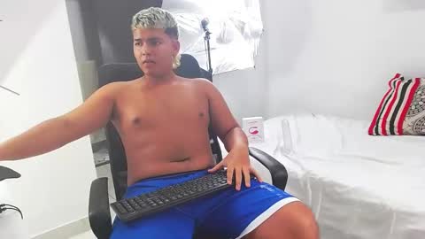 percibal_junior1 online show from 02.01.25