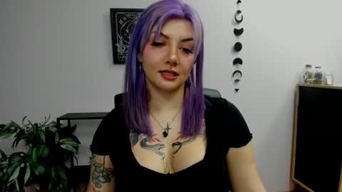 Snapshot of perfect_gabbie chatting on 12.05.24 Gabbie online show from 12.05.24