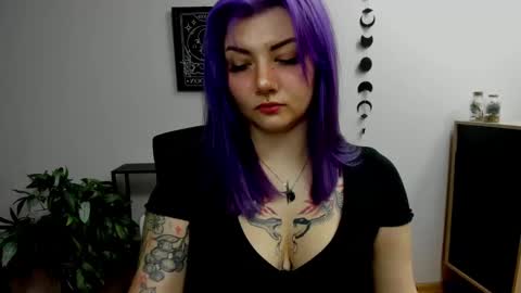 Snapshot of perfect_gabbie chatting on 12.12.24 Gabbie online show from 12.12.24