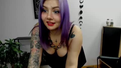 Snapshot of perfect_gabbie chatting on 01.06.25 Gabbie online show from 01.06.25