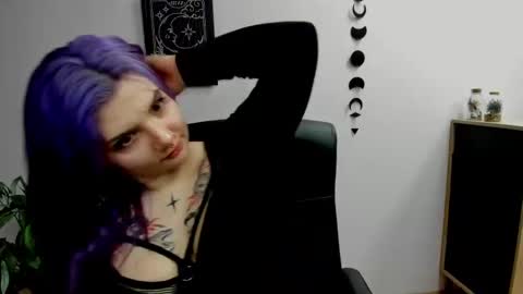 Snapshot of perfect_gabbie chatting on 02.19.25 Gabbie online show from 02.19.25