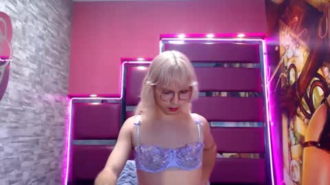 perfectlump online show from 10.11.25