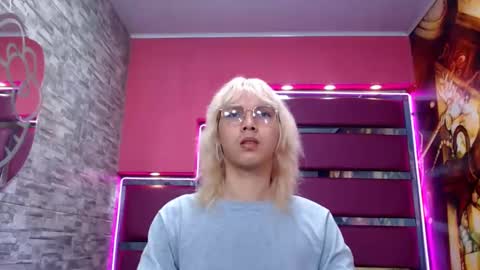 perfectlump online show from 10.18.25