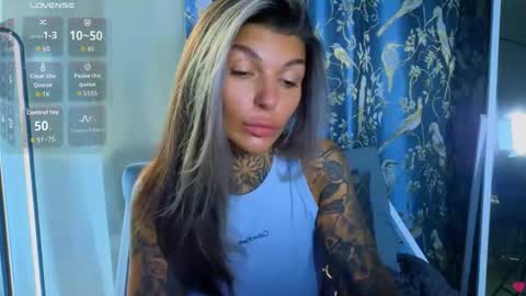 Anna online show from 10.31.25