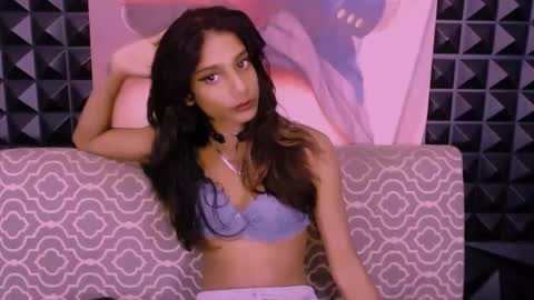 satins seduction online show from 12.04.24