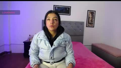 WELCOME TO THE PERLA ROOM online show from 09.18.25