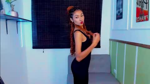 Perla online show from 11.04.25