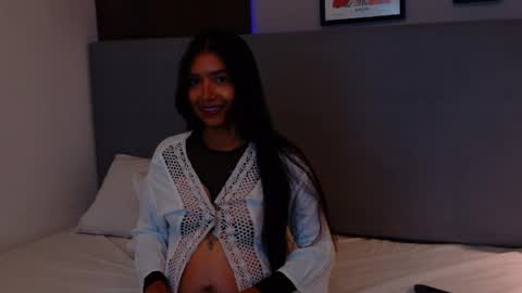 perladavies online show from 04.08.26