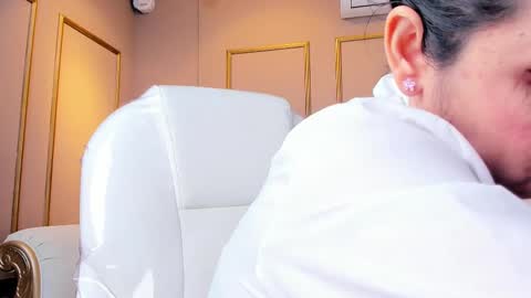 PerlaPreciosa online show from 09.26.25