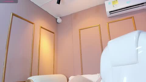 PerlaPreciosa online show from 10.26.25