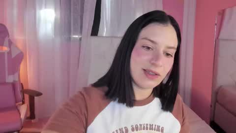 Snapshot of persefone_saira chatting on 02.05.26 Marie online show from 02.05.26