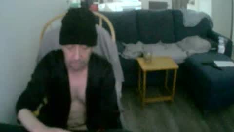 Snapshot of perver696969 chatting on 01.25.25 sex adicted online show from 01.25.25