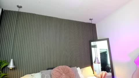 Lizza online show from 10.24.25