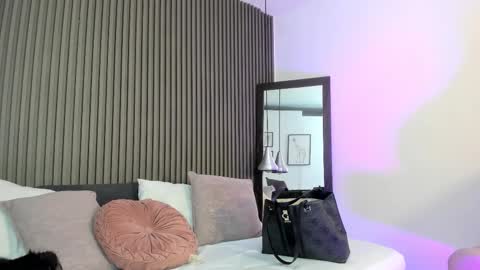 Lizza online show from 11.23.25