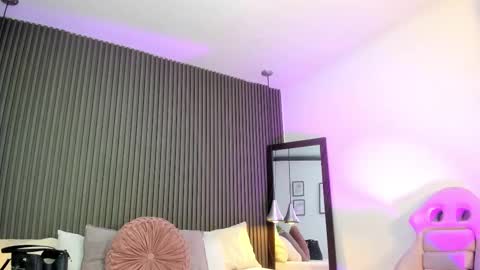 Lizza online show from 11.28.25