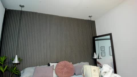 Lizza online show from 04.10.26