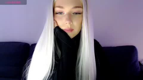 Snapshot of pervyblonde chatting on 01.04.25 Isabella online show from 01.04.25