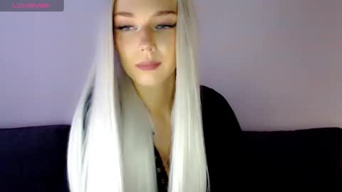 Snapshot of pervyblonde chatting on 01.06.25 Isabella online show from 01.06.25