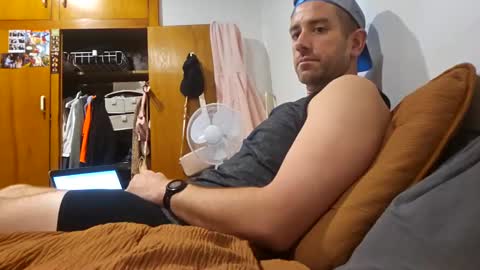 Snapshot of pete19871987 chatting on 01.12.25 Check out my new OnlyFans link online show from 01.12.25