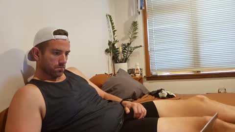 Snapshot of pete19871987 chatting on 02.14.25 Check out my new OnlyFans link online show from 02.14.25