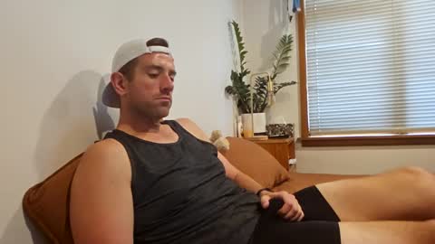 Snapshot of pete19871987 chatting on 02.21.25 Check out my new OnlyFans link online show from 02.21.25
