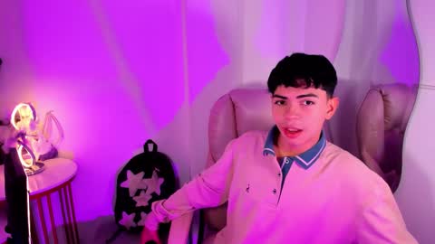 Snapshot of peter_chase chatting on 11.01.25 Peter online show from 11.01.25