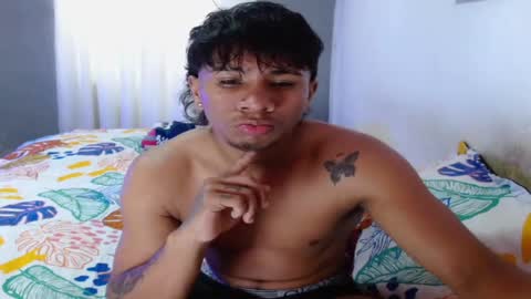 Snapshot of peter_king_ chatting on 09.22.25 peter online show from 09.22.25