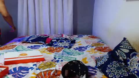 Snapshot of peter_king_ chatting on 10.14.25 peter online show from 10.14.25