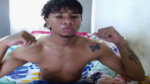 Snapshot of peter_king_ chatting on 10.21.25 peter online show from 10.21.25