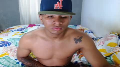 Snapshot of peter_king_ chatting on 11.06.25 peter online show from 11.06.25