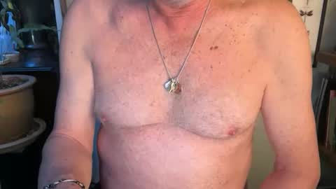 Snapshot of peterbartxxx chatting on 05.14.26 peterbartxxx online show from 05.14.26